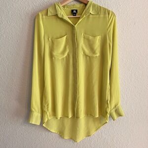 Rock and Republic Women's Sheer Blouse Size 6 Breathable‎ Lightweight